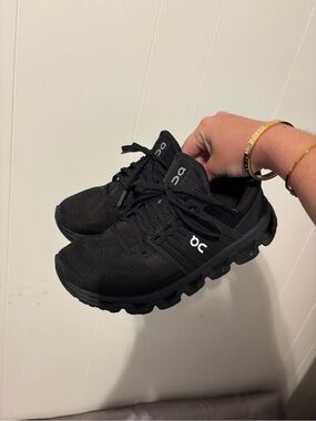 On Running Women’s Black Cloud Running Shoes